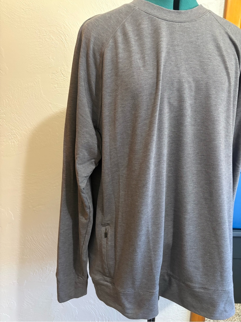 Prana Women’s Crew Sweatshirt in Heather Gray